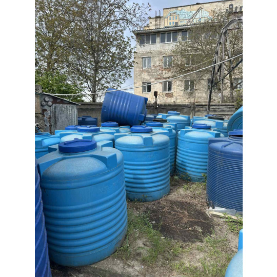 ЕВ 1000 л Увага! Розпродаж від заводу.Маємо в наявності різні розміри. Уцінка товару, який тривалий час зберігався на складі або має вигорілу під сонцем поверхню. Усю інформацію, фото та опис надаємо в особисті повідомлення.  - фото 3